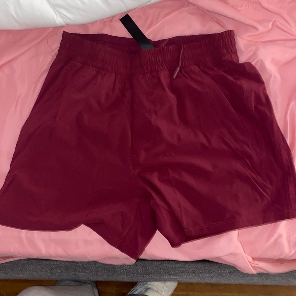 Lululemon pace breaker shorts 5inch